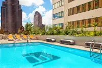 Aloft New Orleans Downtown - Pools