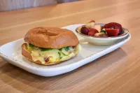 康科德夏洛特萬怡飯店 - 早餐