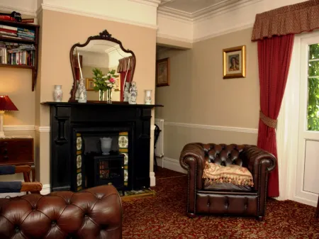 Victoria Lodge Guest House Отели в г. Беркомб Витхаут