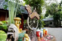 Kasemsuk Resort Hotels in Amphoe Bang Saphan