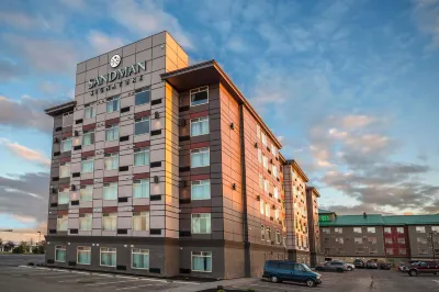 Sandman Signature Calgary Airport Hotel Hotel in zona Beyond Banff