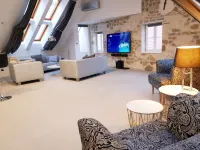 Coco Chanel Boutique Apartment by Goodnite cz