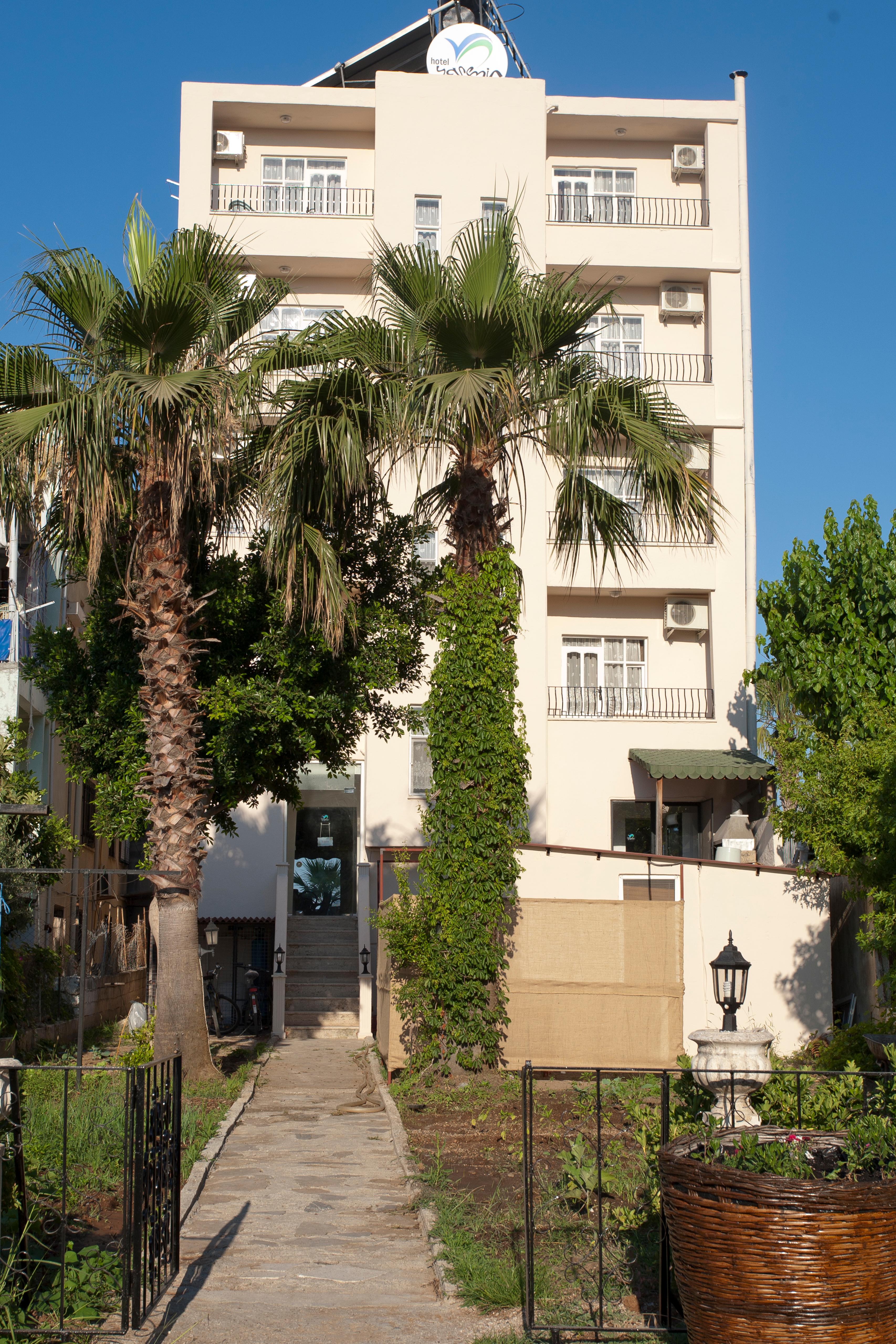 Yasemin Hotel