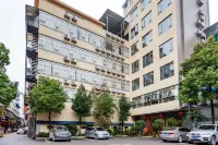Jinsui Hotel Hotels in Yinjiang