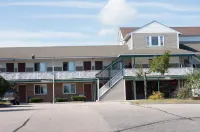 Budget Inn North Stonington Hotels in Charlestown