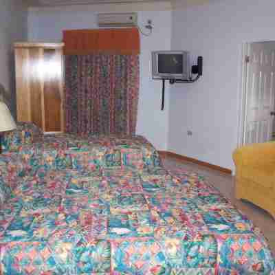 Holiday Haven Resort & Banquet Hall Rooms
