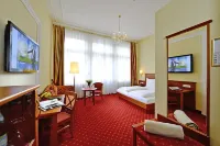 Hotel Schweizer Hof - Superior Hotels in Баден-Баден