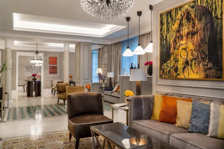 Landmark Amman Hotel & Conference Center Отели рядом с достопримечательностью «Darat al-Funun»