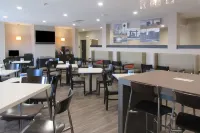 俄勒岡-麥迪遜舒眠套房酒店 - 早餐