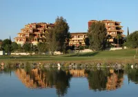 Ilunion Golf Badajoz Hotels in der Nähe von Luis de Morales City Museum