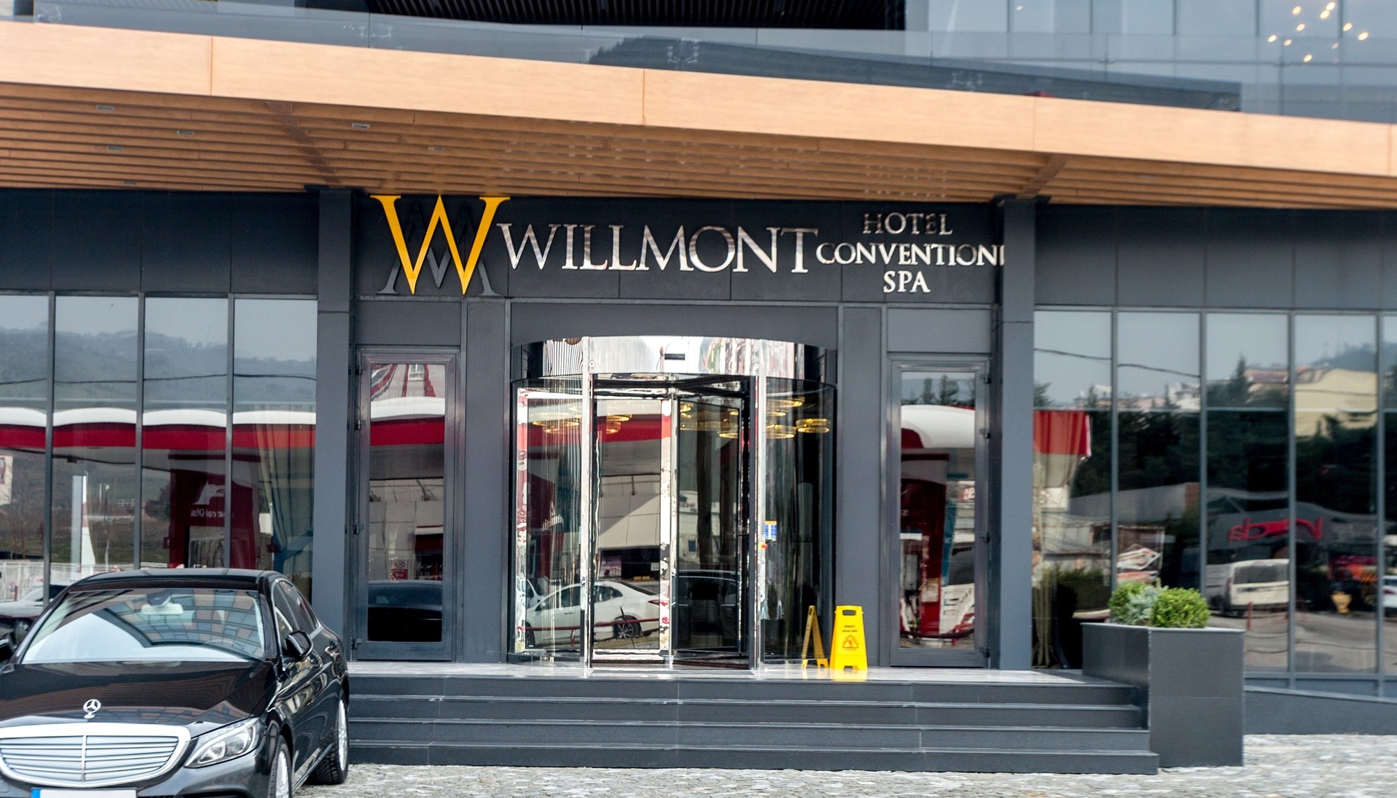 Willmont Hotel Convention & Spa Center