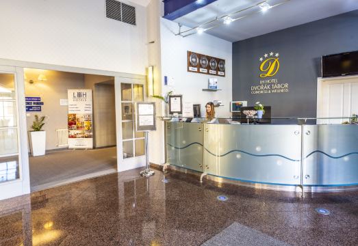 호텔 외부 전경