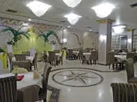 Indiana Hotel - breakfast