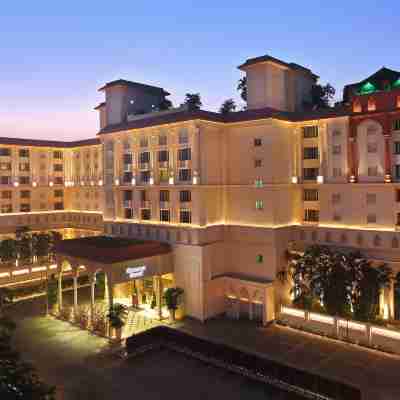 Sheraton Grand Pune Bund Garden Hotel Hotel Exterior