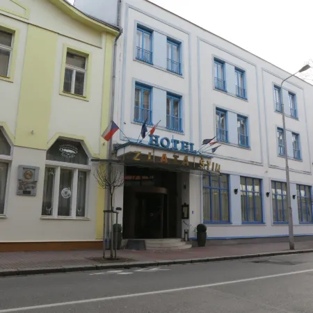 Hotel Zlata Stika Отели в г. Пардубице