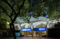 Holiday Inn Express Cape Town City Centre Hotel dekat South African Jewish Museum