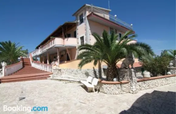 太陽公園住宅酒店