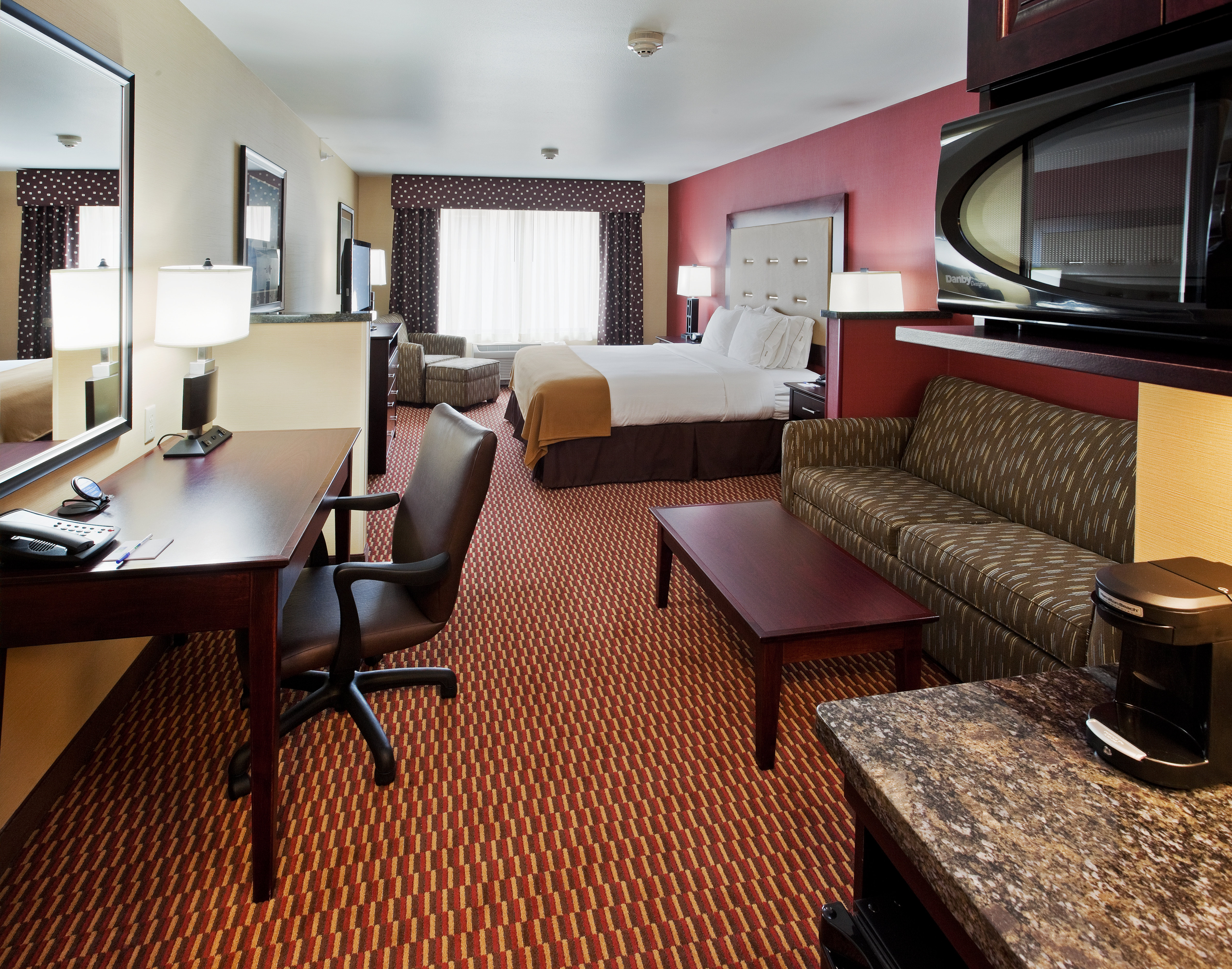 Holiday Inn Express and Suites Great Falls, an Ihg Hotel