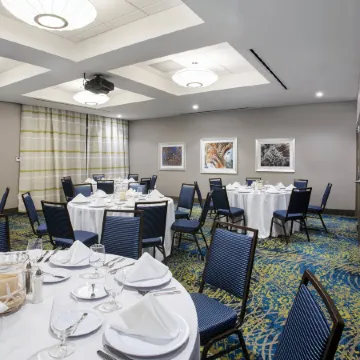 Courtyard Faro Blanco Resort