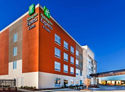 Holiday Inn Express & Suites Tulsa West - Sand Springs