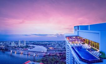 Avani Plus Riverside Bangkok Hotel