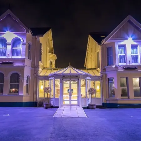 The Windsor House Hotel Отели в г. Уэртинг