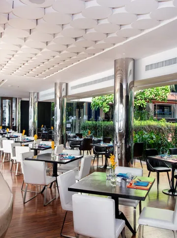 รูปภาพของโรงแรม รามาดา พลาซา บาย วินด์แฮม แบงคอก แม่น้ำ ริเวอร์ไซด์