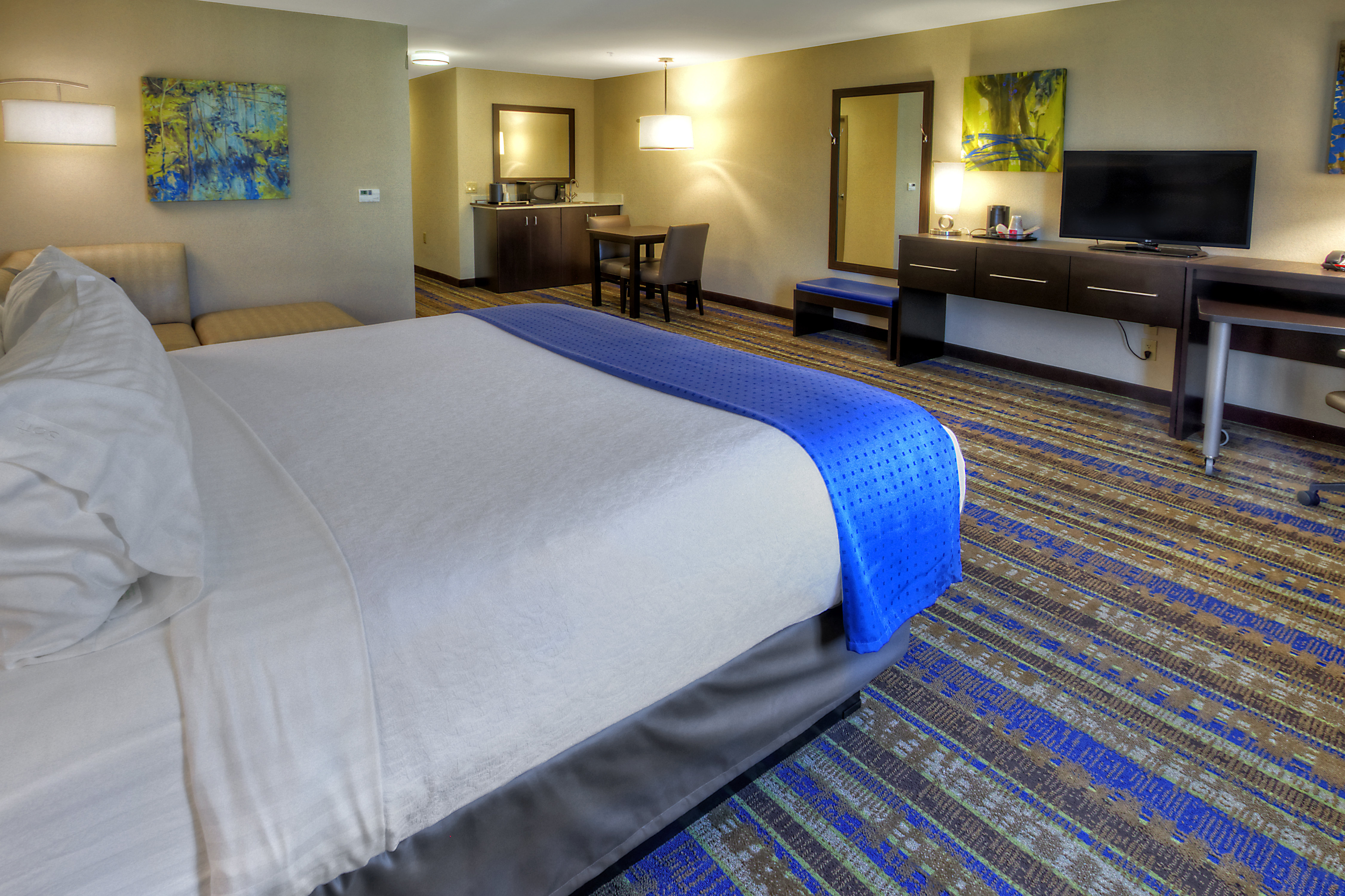Holiday Inn & Suites Tupelo North, an Ihg Hotel