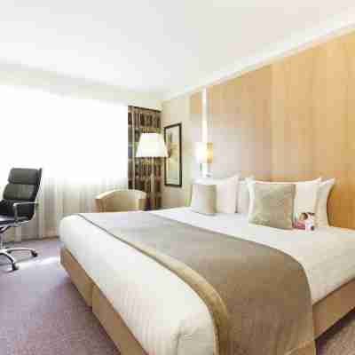 Crowne Plaza READING by IHG Rooms