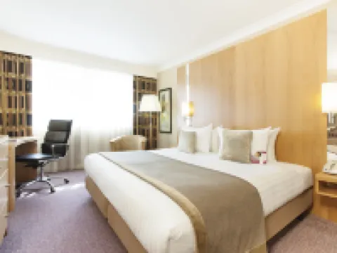 Crowne Plaza READING by IHG Hotels in Reading