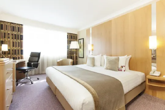 Crowne Plaza READING by IHG