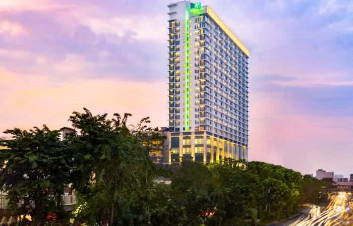Holiday Inn & Suites JAKARTA GAJAH MADA by IHG