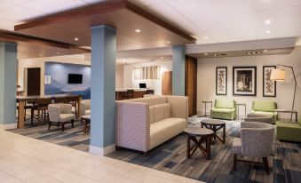Holiday Inn Express & Suites Kingdom City