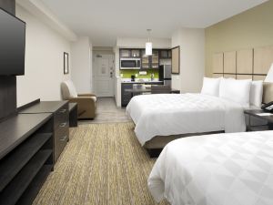 Candlewood Suites Alexandria West