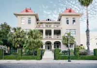 Hotel Havana Hotels in San Antonio