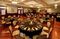 Carnegie Hotel & Spa - breakfast