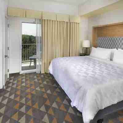 Holiday Inn & Suites Arden - Asheville Airport Rooms