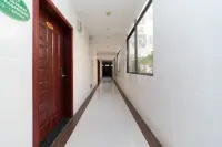 Foshan Golden Phoenix Elevator Room (Danzaozhen Liansha Mould City Branch)