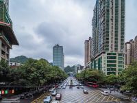 维也纳酒店(贵阳黔灵山公园延安西路地铁站店) - 酒店附近