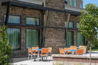 Holiday Inn Express Moline - Quad Cities