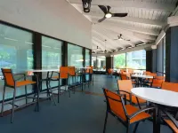 La Quinta Inn & Suites by Wyndham Ft. Myers-Sanibel Gateway Hotels in Lee County