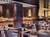 Radisson Blu Hotel, Milan Hotels near Bonola Station
