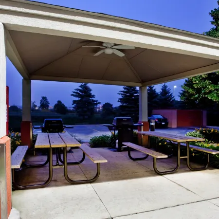 Sonesta Simply Suites Chicago Libertyville