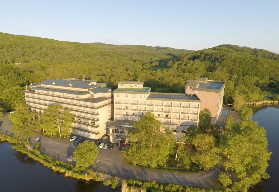 호텔 아바시리코소 호수 뷰