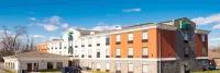 Holiday Inn Express & Suites Chester-Monroe-Goshen Các khách sạn ở Warwick