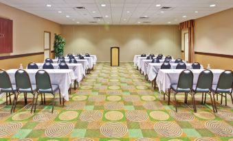 Holiday Inn Bloomington-University Area