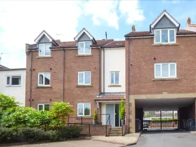 8 Eureka Mews Hotels near Durham Cricket