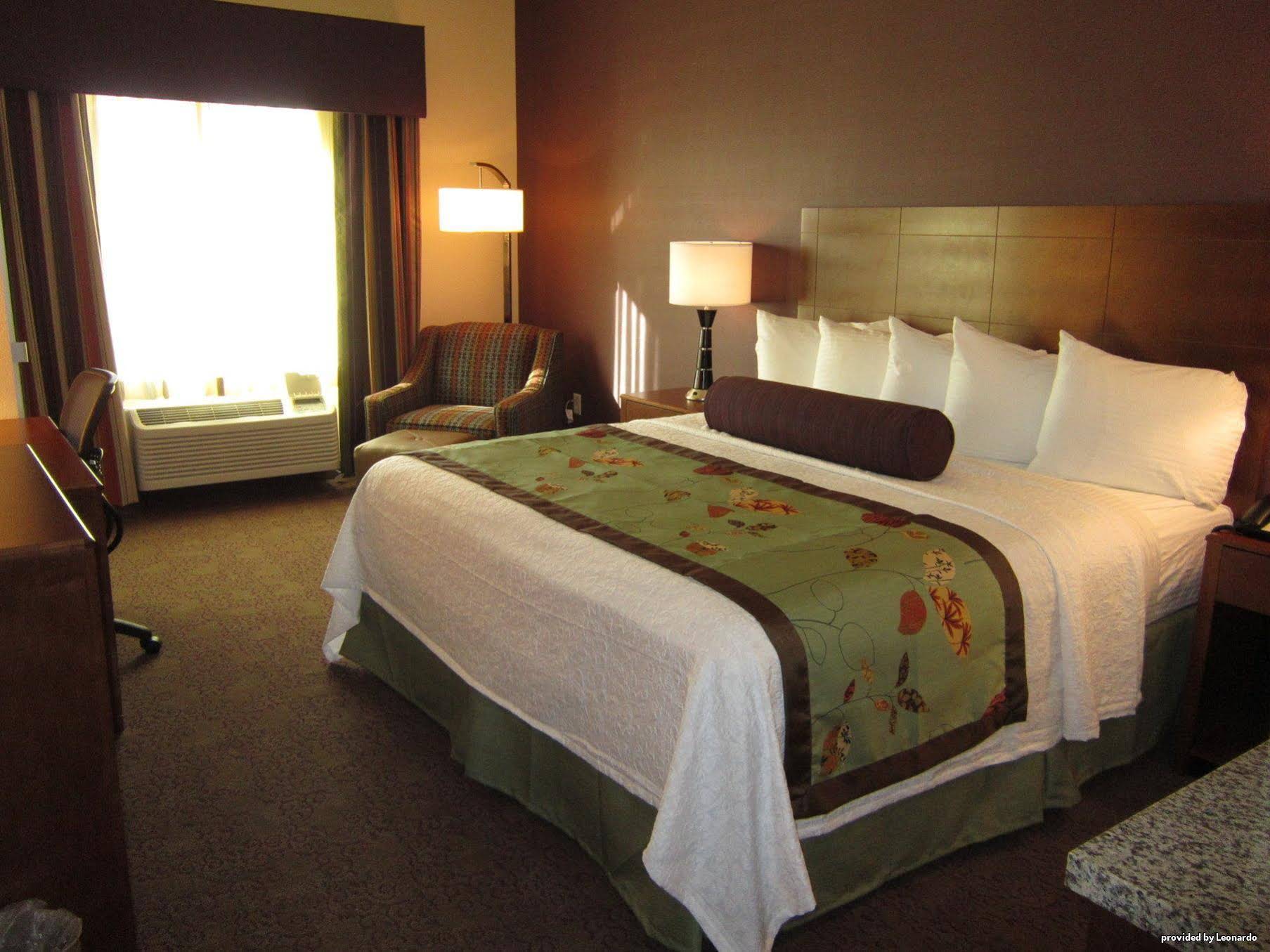 Best Western Plus Carousel Inn & Suites Burlington