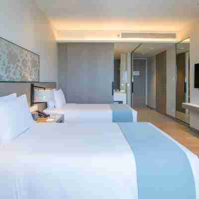 Holiday Inn & Suites Rayong City Centre Rooms