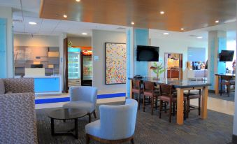 Holiday Inn Express & Suites Columbia City